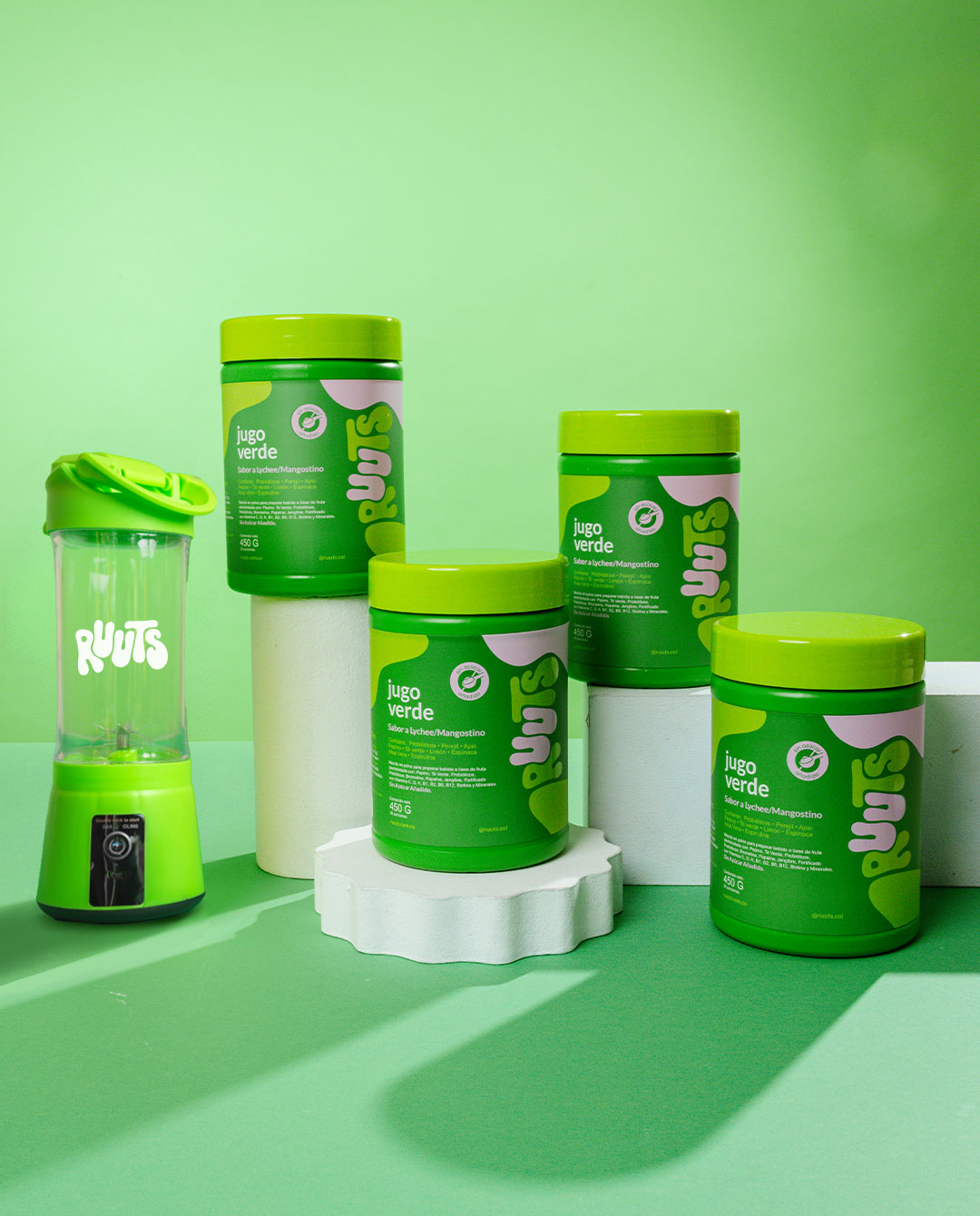 Combo 4 RUUTS Jugo verde en polvo + Licuadora de regalo